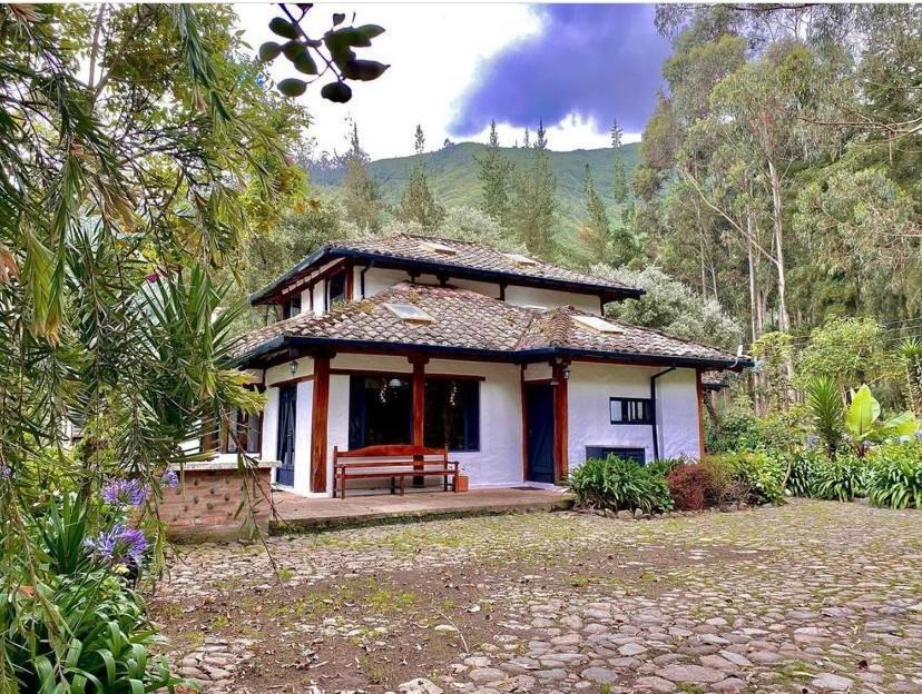 Hacienda San Juan De La Vega Bed & Breakfast Otavalo Eksteriør bilde